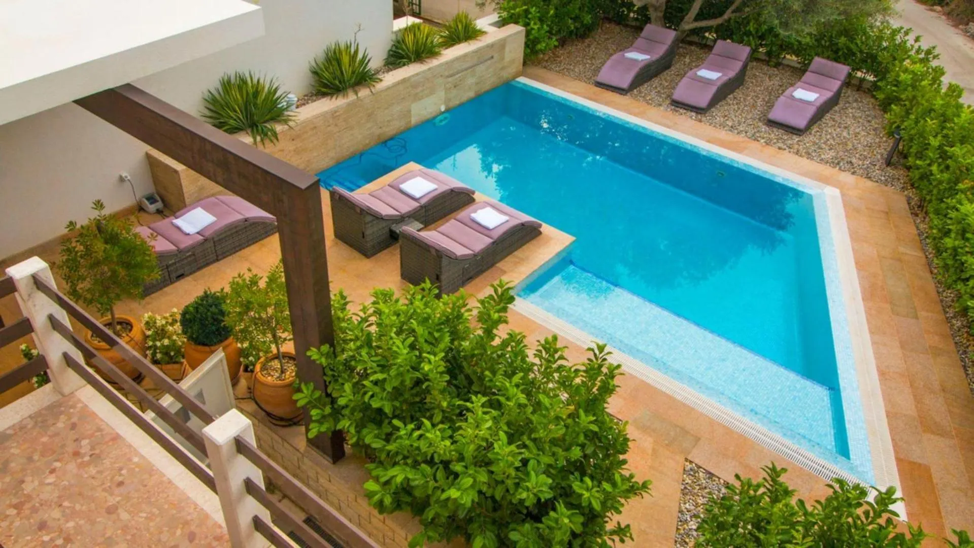 Apartments Nia With Pool Trogir