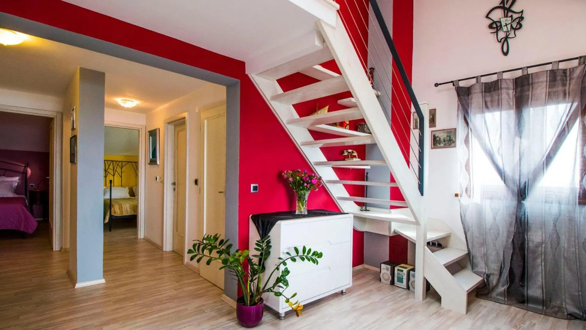 Apartments Nia With Pool Trogir