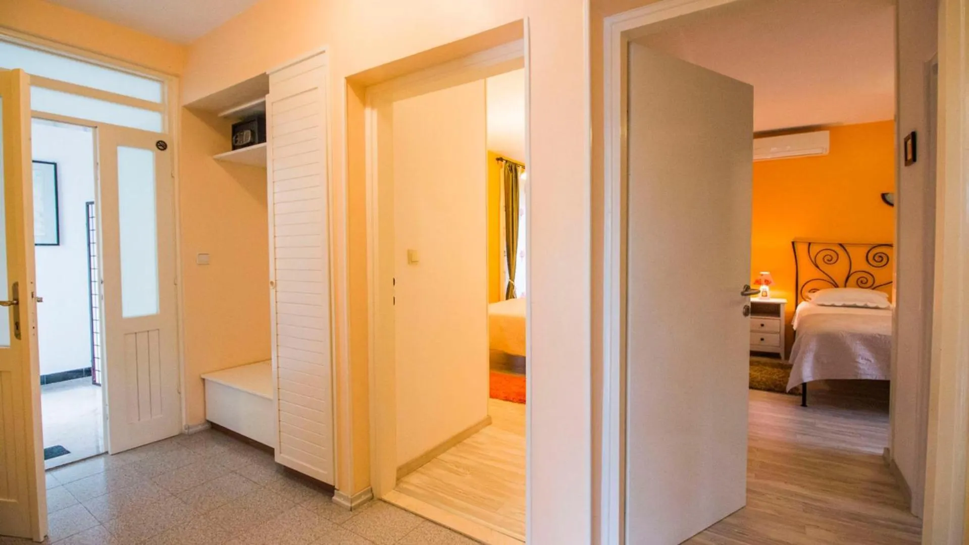 Apartments Nia With Pool Trogir Croatia