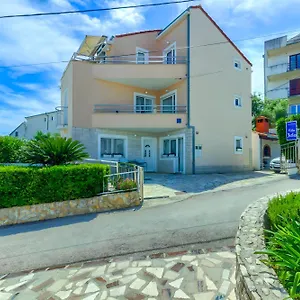 Jela Trogir