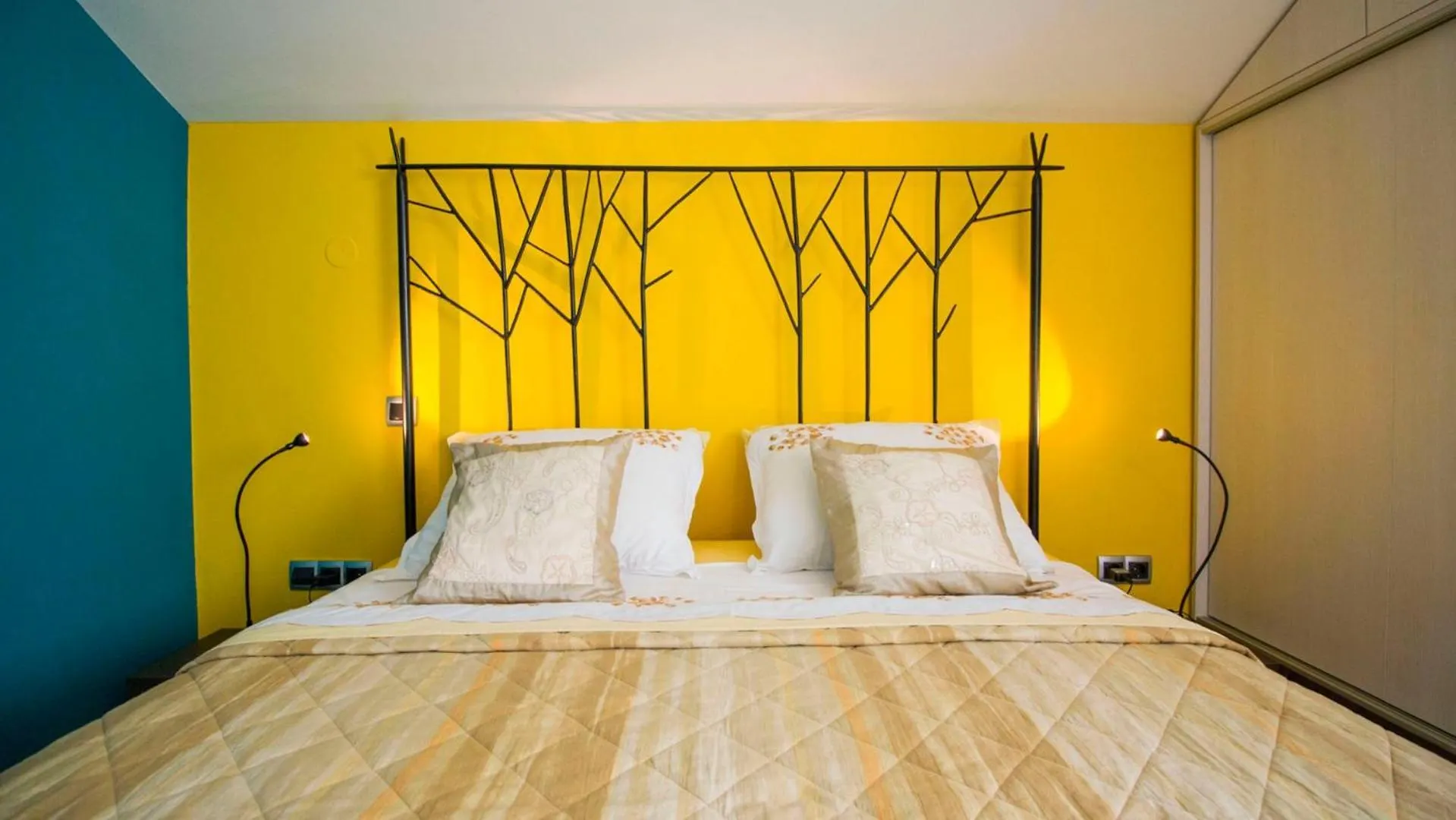 Apartments Nia With Pool Trogir