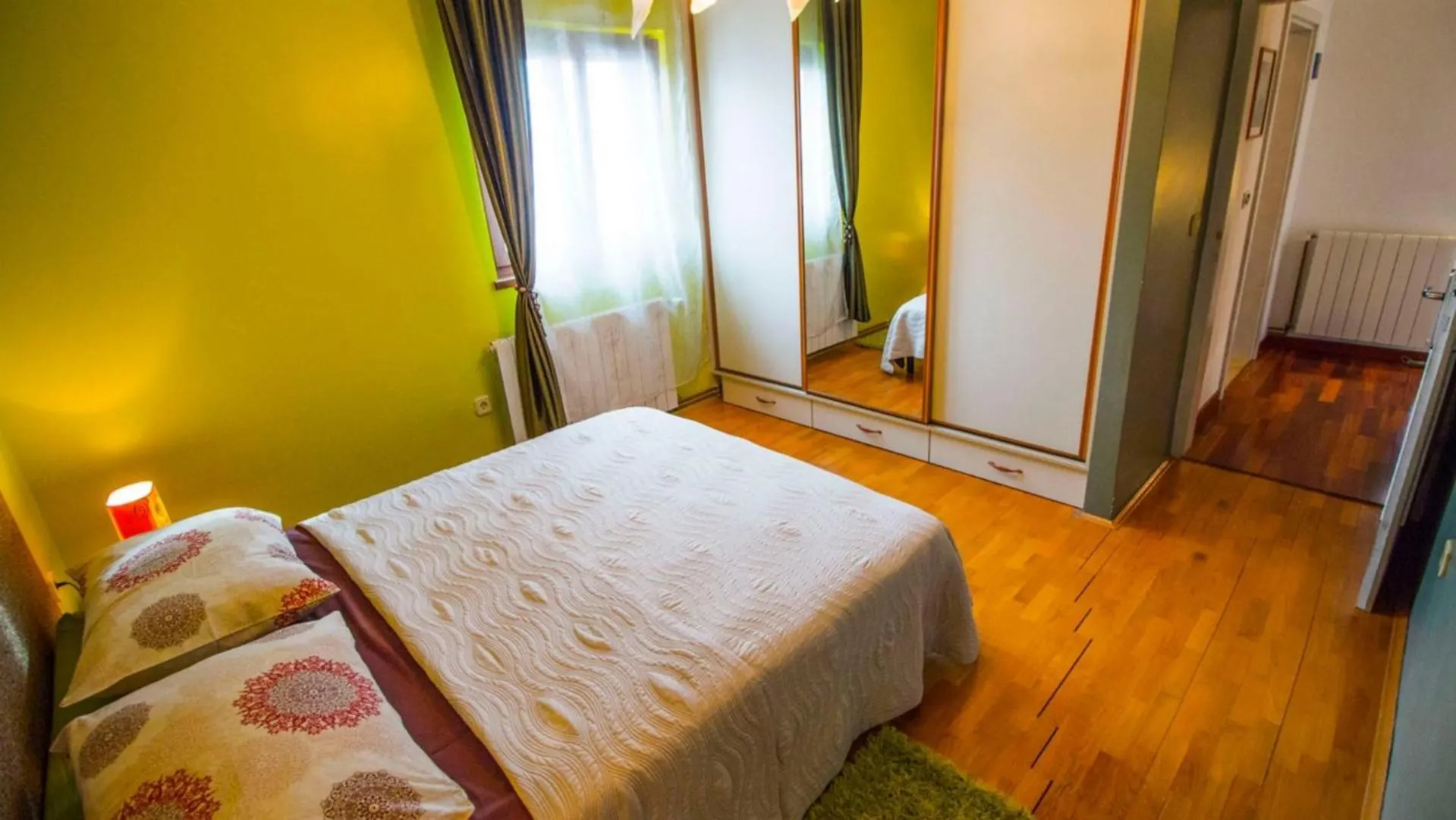 Apartments Nia With Pool Trogir